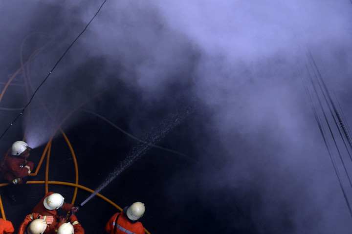 Kebakaran Hanguskan Gudang Kembang Api Asemka