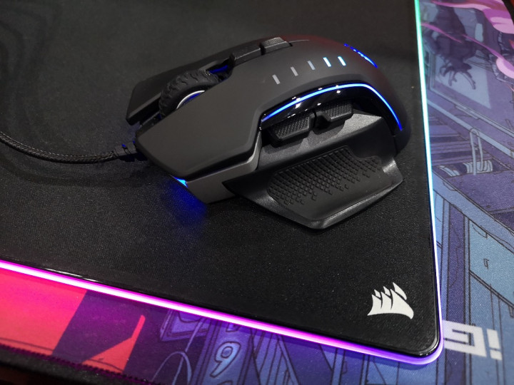 Corsair Glaive RGB Pro, Paling Nyaman Bisa Ganti Grip