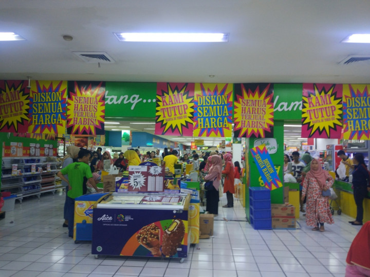 Giant Express Bakal Tutup Gerai, Masyarakat Buru Diskon