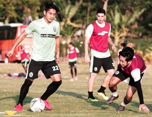 Penggawa PSS Sleman saat menjalani latihan di Lapangan Yogyakarta Independent School (YIS). Foto: Media Officer PSS.