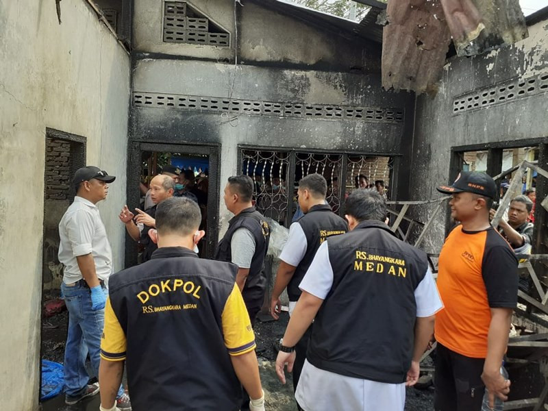 Pemkab Langkat Diminta Tanggung Jawab Kebakaran Pabrik Macis - Medcom.id