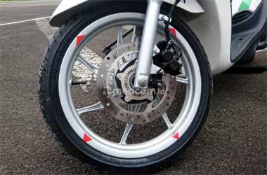 ABS Satu Channel dan Dua Channel, Punya Performa yang Sama?