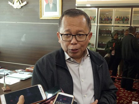 Jokowi Kemungkinan Pantau Putusan MK dari <i>Youtube</i>