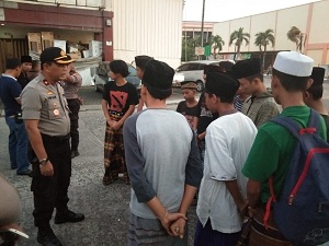 11 Bocah Tangerang Hendak ke MK Diadang