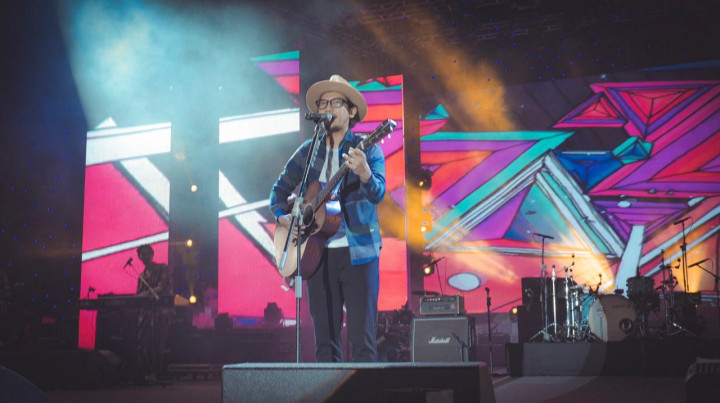 Gandeng Pay dan Dewiq, Sandy Canester Rilis Lagu Jangan Sepi