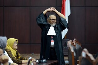 Kubu Prabowo Kecewa Dua Truk Bukti Tak Disinggung MK