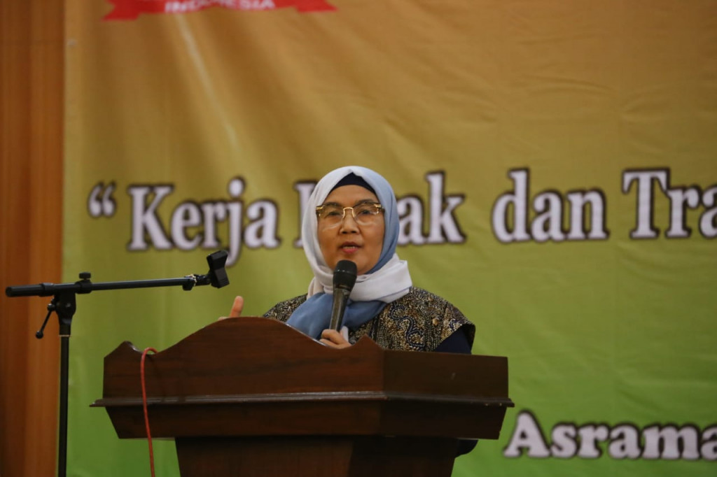 Direktur Jenderal PHI  dan Jamsos Kemenaker Haiyani Rumondang. (Foto: Dok. Kemenaker)