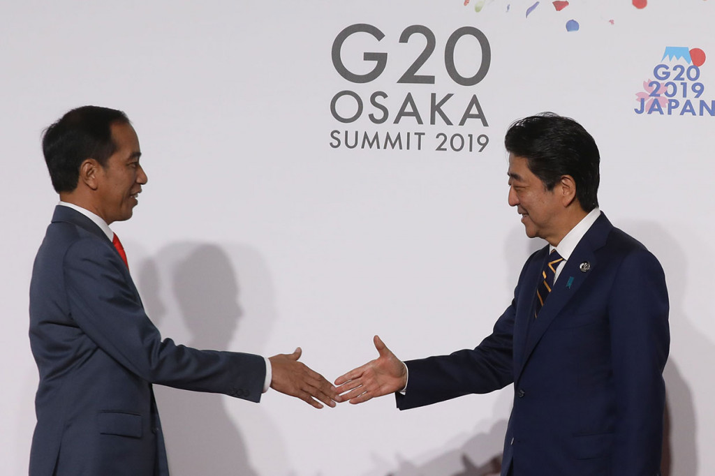 Jokowi Disambut PM Shinzo Abe