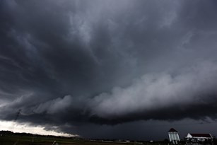 Helikopter Hilang Kontak Bertepatan dengan Munculnya Awan Kumulonimbus