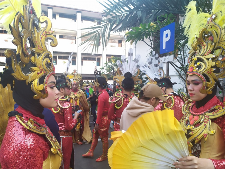 Ribuan Warga Gelar Parade Budaya Saat Hari Jadi Bogor
