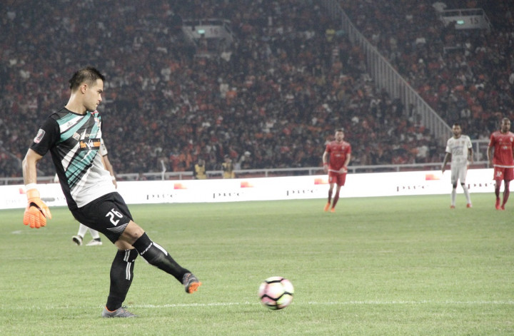 Jadi Korban Kemenangan Persija, Tangan Andritany Patah