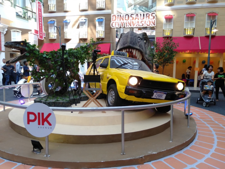 Merasakan Sensasi Berinteraksi dengan Dinosaurus