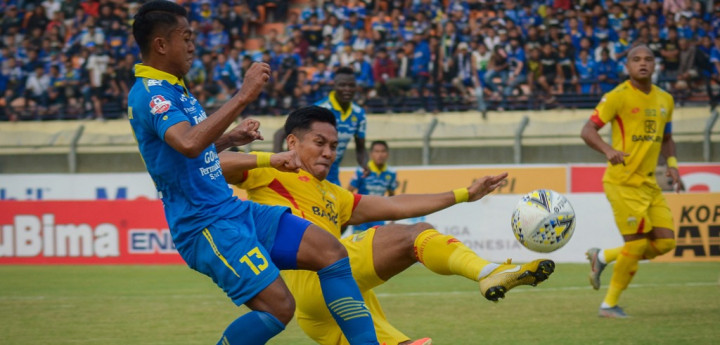 Pelatih Persib Kesal dengan Wasit