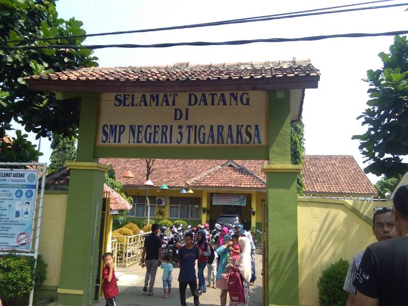 Pendaftaran penerimaan peserta didik baru (PPDB) di SMPN 3 Tigaraksa, Kabupaten Tangerang.