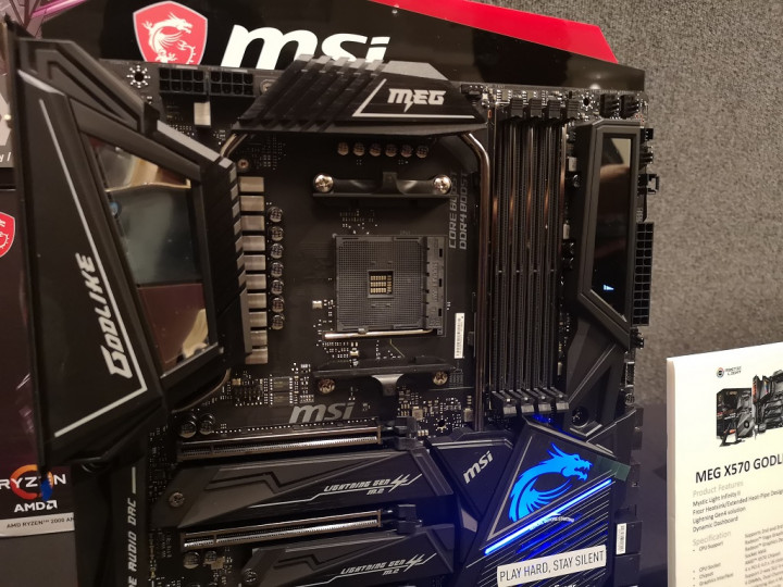 MSI Pamer Jajaran Motherboad AMD X570
