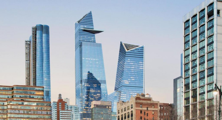 Dua Menara Kaca di Hudson Yards Rampung Dibangun