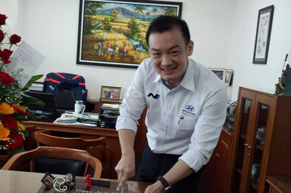 Mukiat Sutikno kini jadi bos baru Bridgestone Indonesia. Mukiat Sutikno