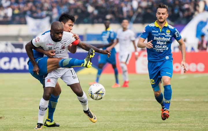 Hadapi Persebaya, Persib Bandung Bawa 20 Pemain