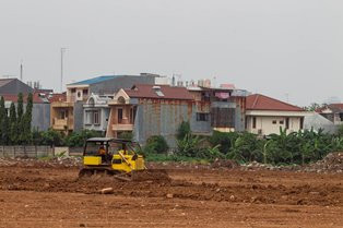 Denny Indrayana Dinilai Mumpuni Kawal Sengketa Stadion BMW