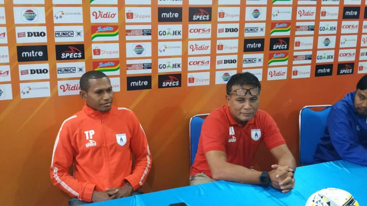 Sambangi Arema, Kondisi Persipura Compang-camping