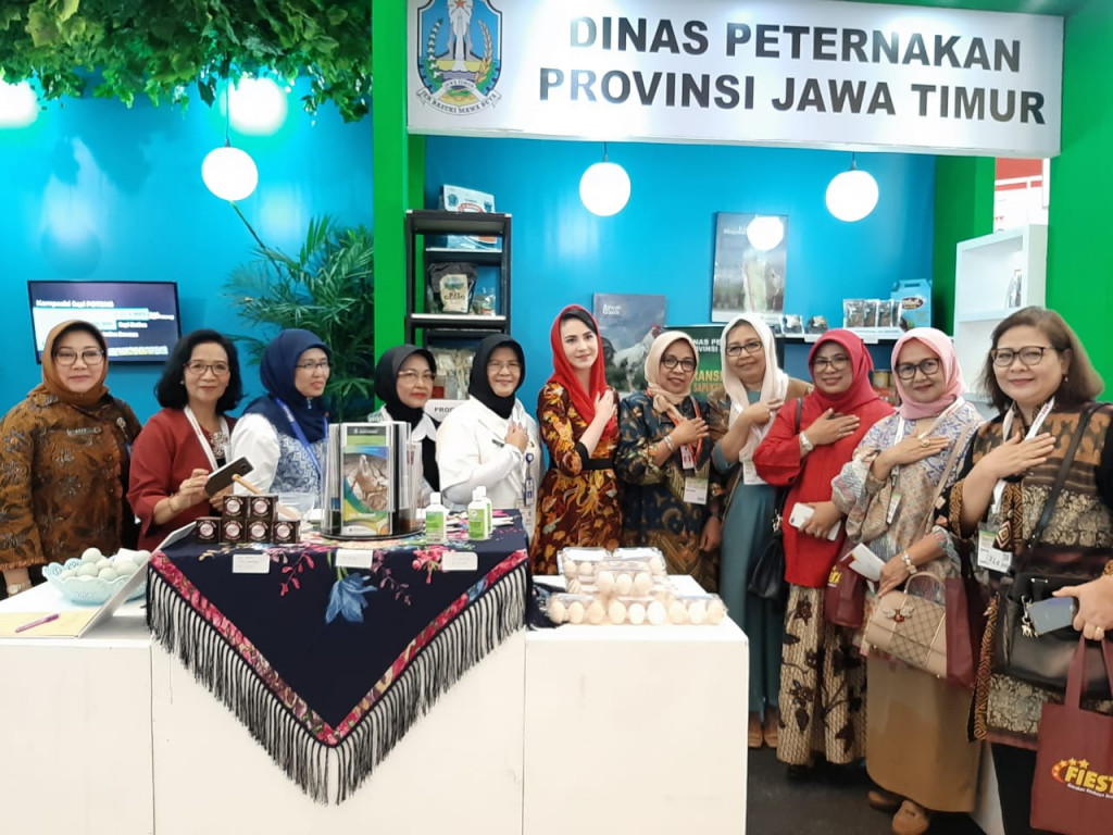 Dinas Provinsi Jawa Timur melakukan sosialisasi supan gizi asal hewani, susu, daging, telur, dan ikan (SDTI) saat pameran dan forum tentang teknologi industri peternakan di Surabaya, Kamis, 4 Juli 2019. Foto: Istimewa.