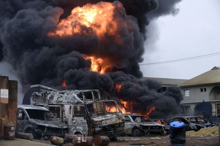 Dua Tewas Dalam Kebakaran Pipa BBM di Nigeria