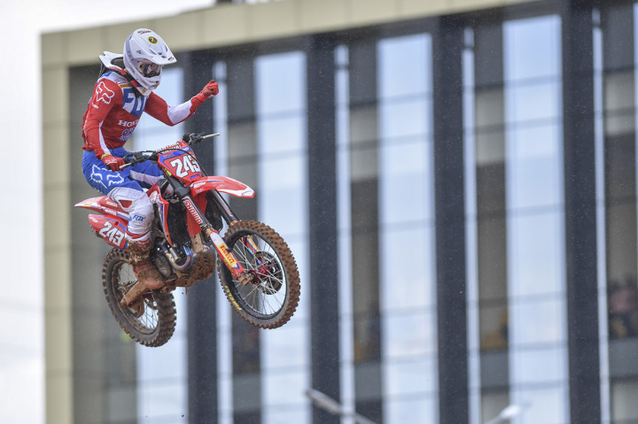 Tim Gajser Juarai MXGP Palembang