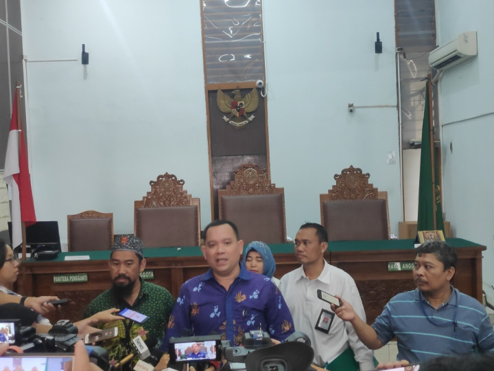 Pengacara Kivlan Ancam Laporkan Hakim