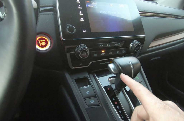 Tombol Tuas Transmisi Bermasalah, Honda Recall All New CR-V