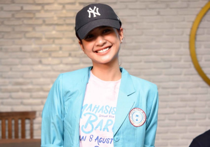 Mikha Tambayong Bangga Akting Bareng Widyawati dan Slamet Rahardjo