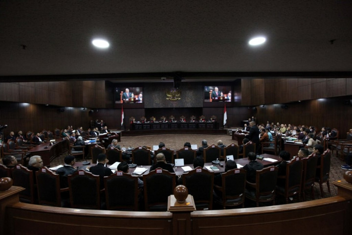 Pengacara Caleg Demokrat Maluku Utara Disemprot Hakim MK