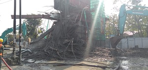 Dua Pekerja Terluka Akibat Tiang Pancang Tol Borr Ambruk