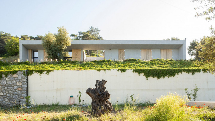 'Rumah Kambing' dengan Interior Apik