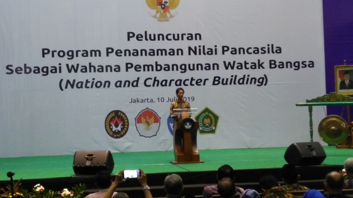 Kemendikbud Luncurkan Program Penanaman Nilai Pancasila di Sekolah