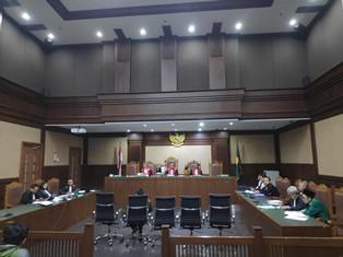 Muafaq Beri Stafsus Menag Lukman Rp50 Juta