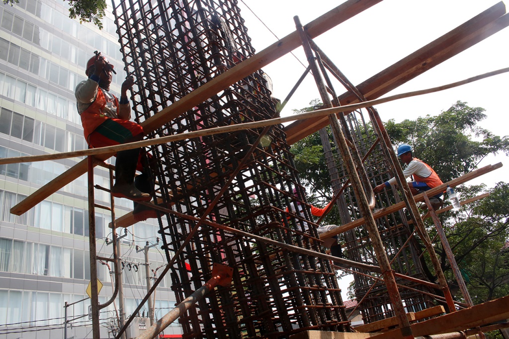 Pekerja harus selalu menerapkan K3 di lingkungan kerja (Foto:MI/Bary Fathahilah)