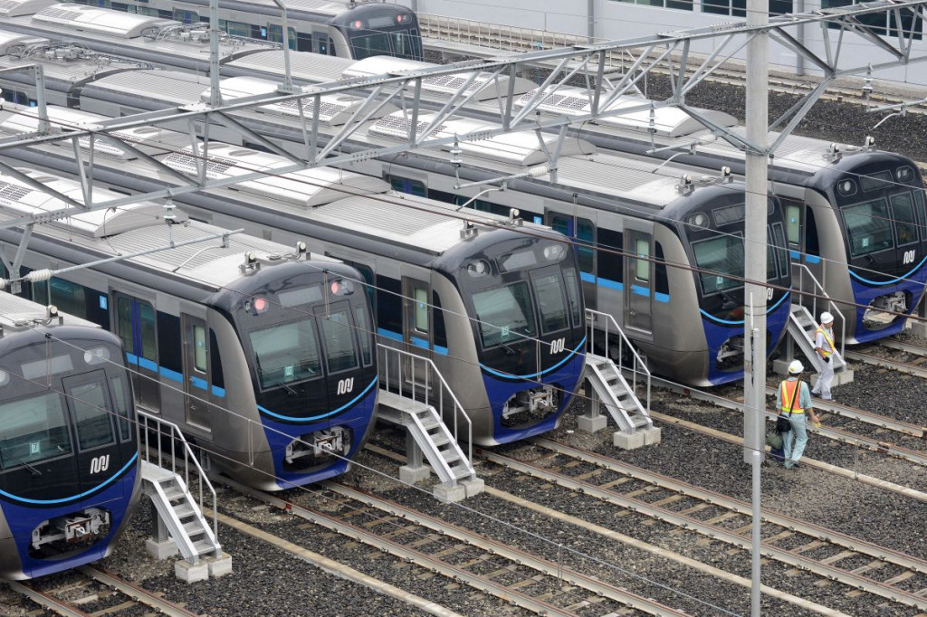 Siap-siap hadir di GIIAS, manfaatkan moda transportasi MRT dan Commuterline. MI/Susanto