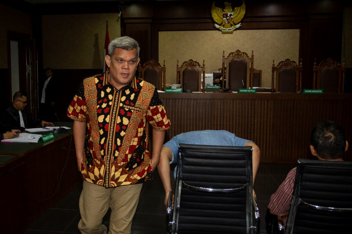 Panitera Perantara Suap Hakim PN Jaksel Divonis 4,5 Tahun