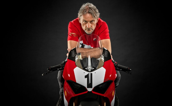25 Tahun Eksistensi Ducati Panigale V4 916