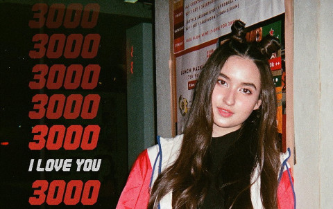 Kebahagiaan Stephanie Poetri Usai Lagu I Love You 3 000 Viral kebahagiaan stephanie poetri usai lagu