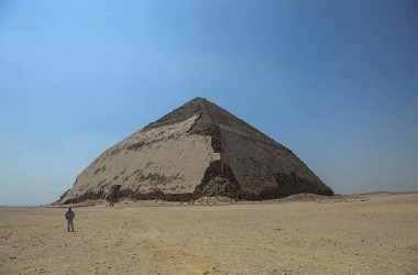 Pertama Sejak 1965, Mesir Buka Dua Piramida Kuno