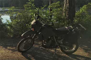 Usung Gaya Dirt Bike Adventure, Kawasaki KLR 650 2015 Lebih Ganteng