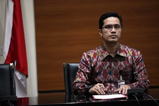 KPK Pecat Pengawal Tahanan Idrus Marham