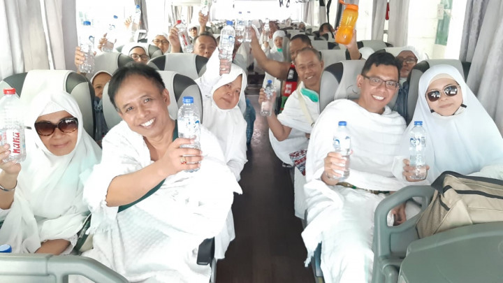 Calhaj Indonesia Ikuti Gerakan Tangkal Dehidrasi