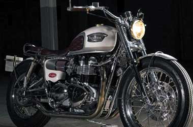 Pilih Warna Chrome, agar Triumph Bonneville 2008 Ini Tampil Kinclong
