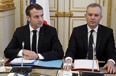 Skandal Lobster, Menteri Senior Prancis Mengundurkan Diri