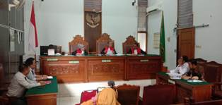 Sidang Gugatan Caleg Gerindra Ditunda