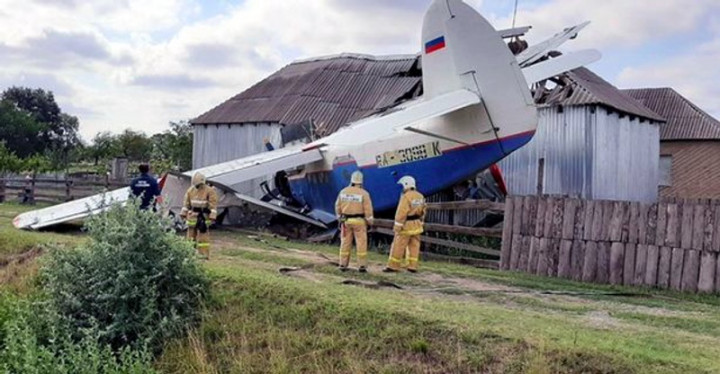Pesawat Hantam Dapur, Lukai Satu Keluarga saat Sarapan