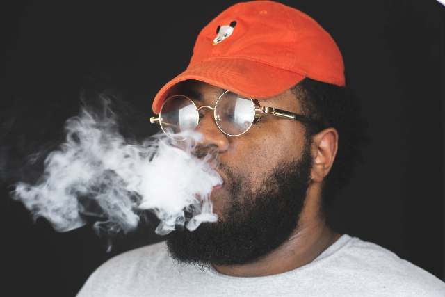 Apakah Vape Efektif Menghentikan Kebiasaan Merokok Tembakau?