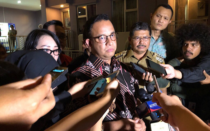 Anies Terlambat Pulang ke Tanah Air